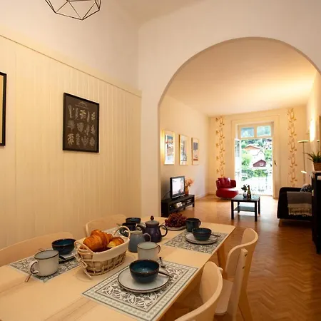 Majestic T2 Calme, Spacieux, Central, Avec Parking * Chamonix