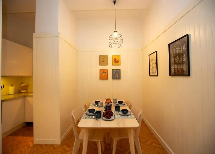 Majestic T2 Calme, Spacieux, Central, Avec Parking